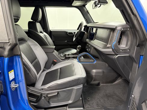 Used 2024 Ford Bronco Black Diamond image 31