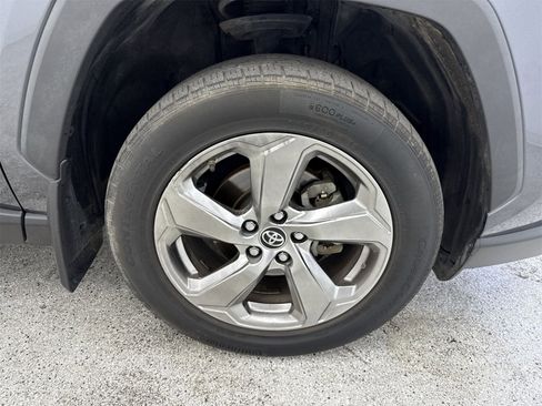 Used 2019 Toyota RAV4 Limited image 47