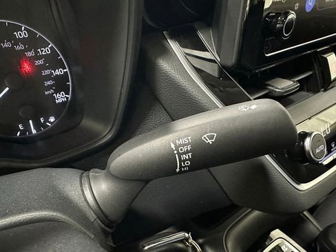 Used 2025 Toyota Corolla LE FWD image 22