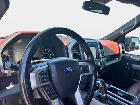 Used 2019 Ford F150 Platinum w/ Equipment Group 701A Luxury AWD/4WD image 8
