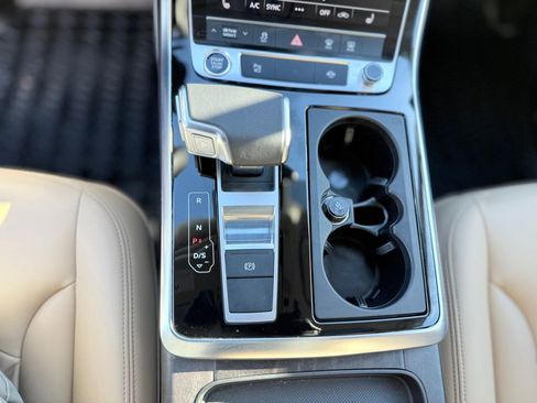 Used 2023 Audi Q7 2.0T Premium Plus w/ Premium Plus Package image 21