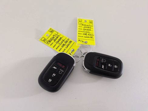 Certified 2024 Honda Civic EX-L image 32