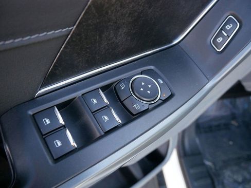 Used 2022 Ford F150 XLT w/ Equipment Group 302A High image 10