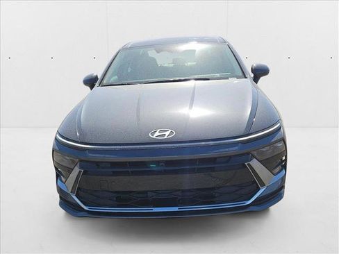 New 2025 Hyundai Sonata Limited image 6