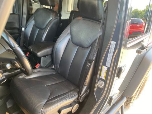 Used 2017 Jeep Wrangler Unlimited Sport w/ Quick Order Package 24S AWD/4WD image 14
