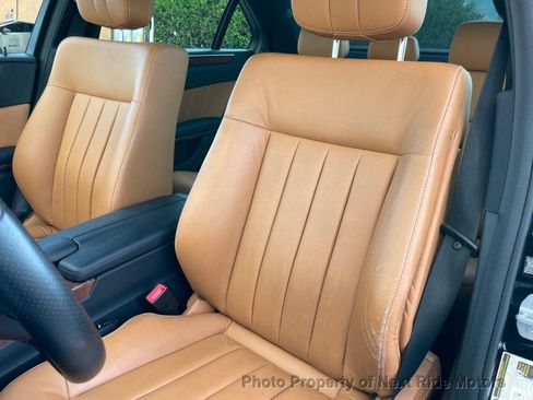 Used 2010 Mercedes-Benz E 350 4MATIC Sedan image 13