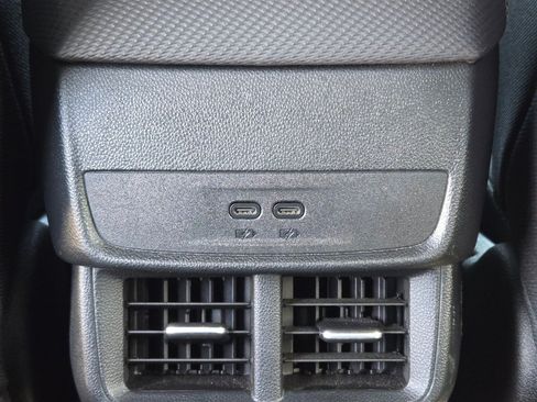 Certified 2025 Chevrolet Equinox LT FWD image 18