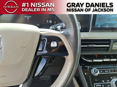 Used 2020 Lincoln Corsair Reserve w/ Equipment Group 201A image 15