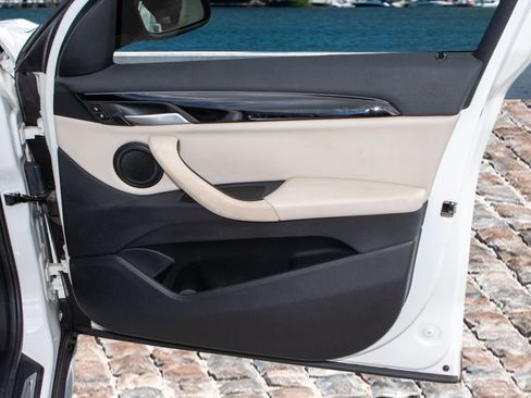 Used 2020 BMW X1 sDrive28i w/ Convenience Package image 13