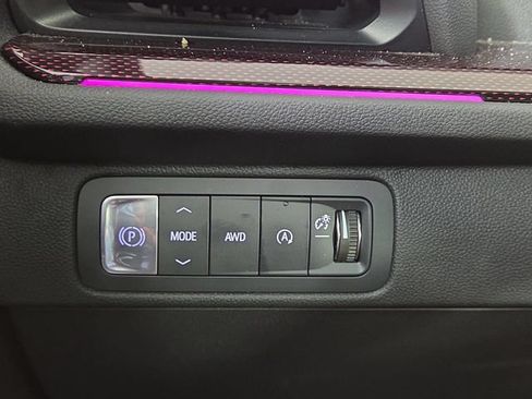 Used 2024 Chevrolet Traverse RS AWD/4WD image 31