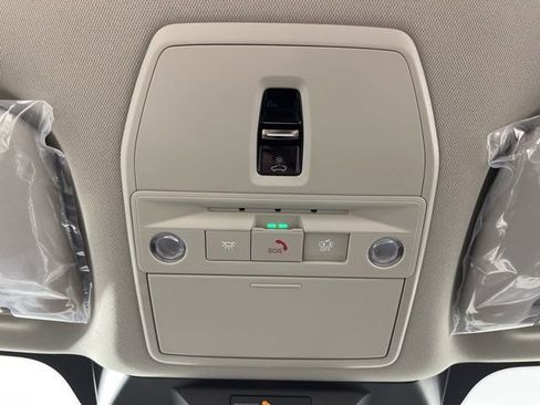 New 2026 Nissan Leaf Platinum+ w/ Cargo Package (Platinum+) FWD image 36