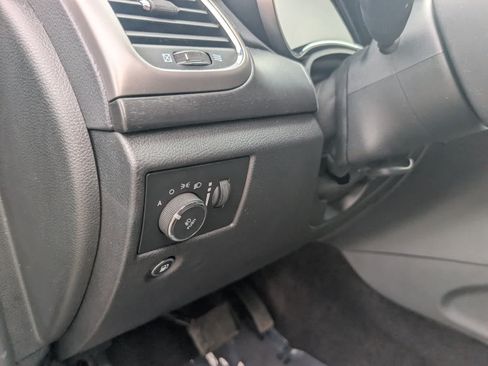 Used 2018 Jeep Grand Cherokee Laredo AWD/4WD image 21