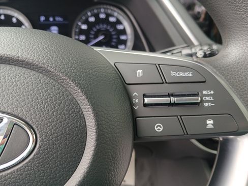 Used 2023 Hyundai Sonata SE w/ Cargo Package image 19