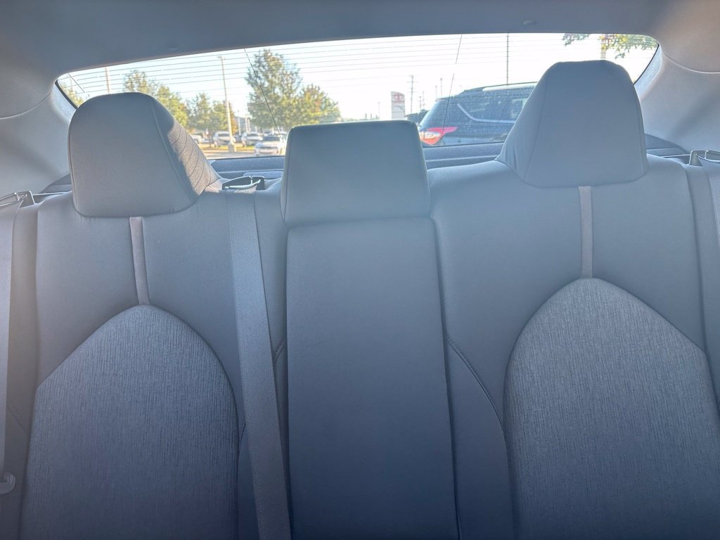 Used 2019 Toyota Camry LE FWD image 19