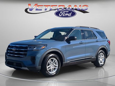 New 2026 Ford Explorer Active image 1