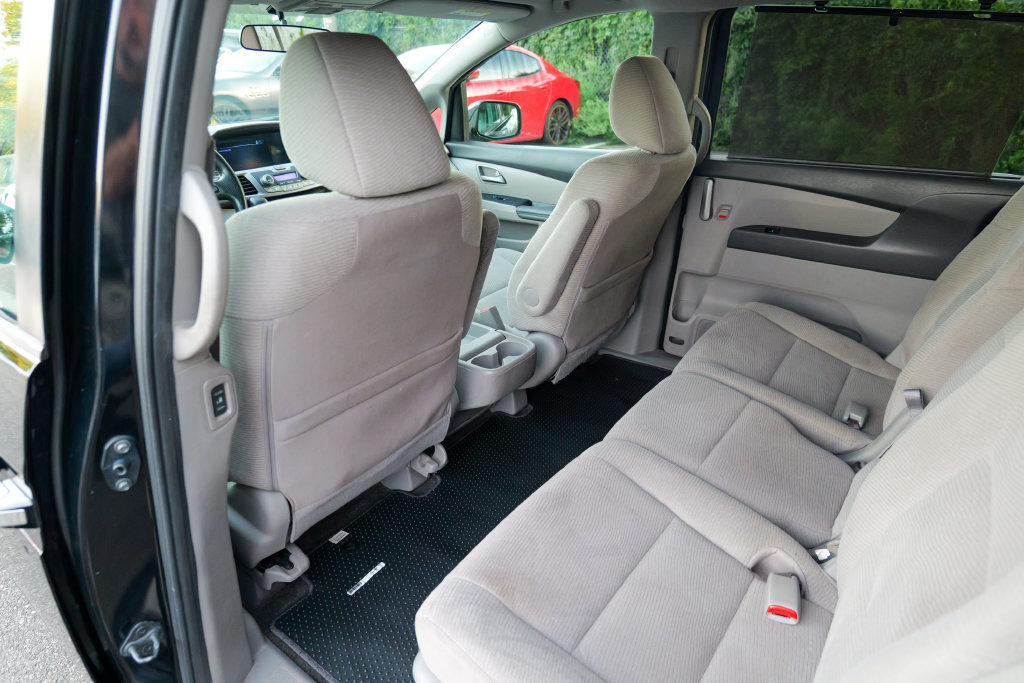 Used 2013 Honda Odyssey EX image 24