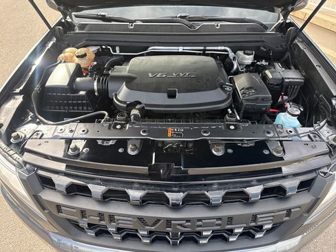 Used 2017 Chevrolet Colorado Z71 image 21