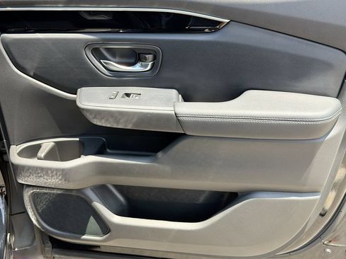 Used 2025 Honda Pilot Touring image 30