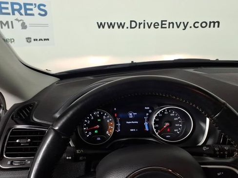 Used 2021 Jeep Compass Limited AWD/4WD image 25