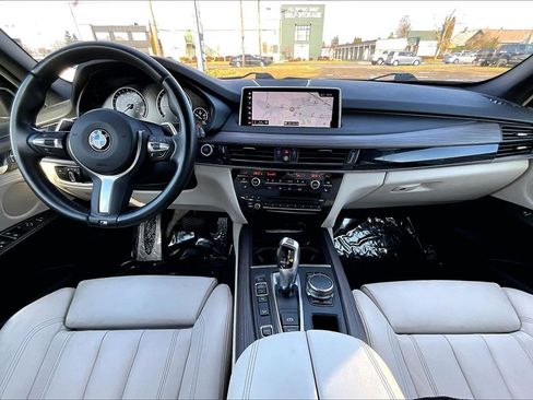 Used 2018 BMW X5 xDrive40e image 17