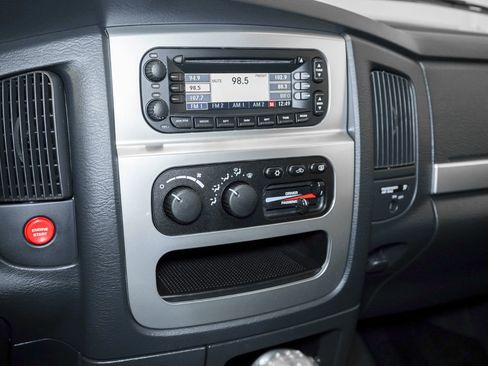 Used 2005 Dodge Ram 1500 Truck 2WD Regular Cab image 49