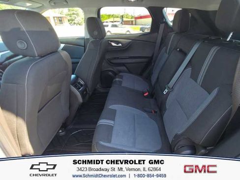 Used 2024 Chevrolet Blazer LT w/ Convenience Package FWD image 11