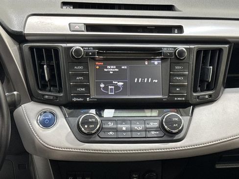 Used 2016 Toyota RAV4 XLE AWD/4WD image 24