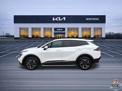 Certified 2023 Kia Sportage LX AWD/4WD image 8