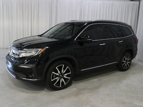 Used 2019 Honda Pilot Touring image 32