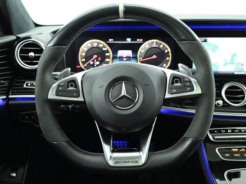 Used 2018 Mercedes-Benz E 63 AMG S image 27