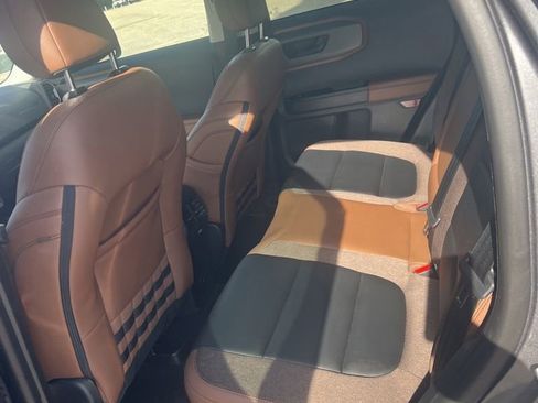 Used 2025 Ford Bronco Sport Outer Banks w/ Outer Banks Tech Package+ AWD/4WD image 8