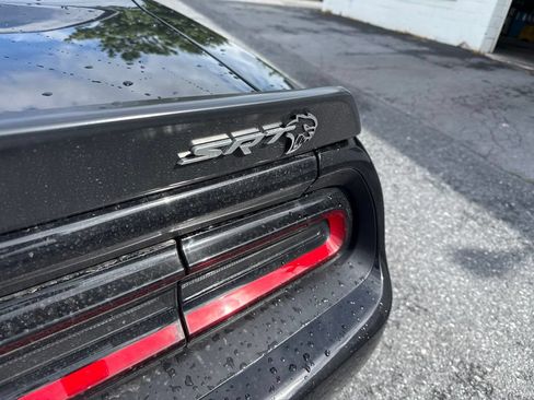 Used 2023 Dodge Challenger SRT Hellcat RWD image 7