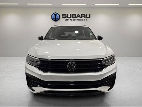Used 2024 Volkswagen Tiguan SE R-Line FWD image 8