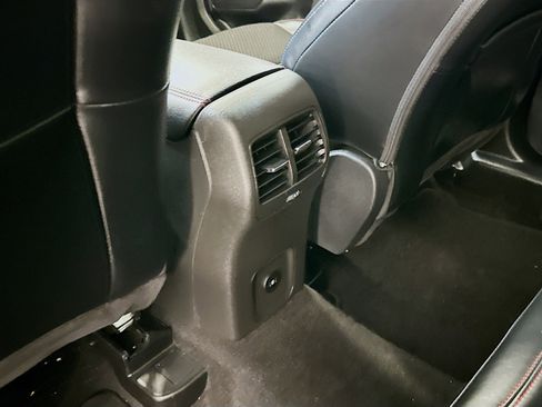 Used 2025 Ford Escape ST-Line image 28