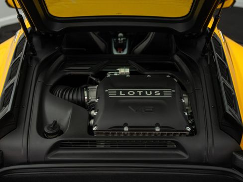 Used 2024 Lotus Emira First Edition image 17