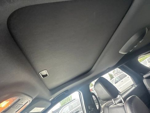 Used 2025 Dodge Durango R/T w/ Blacktop Package AWD/4WD image 12