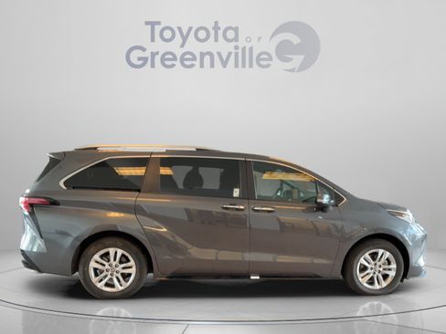 Certified 2025 Toyota Sienna Limited AWD/4WD image 7