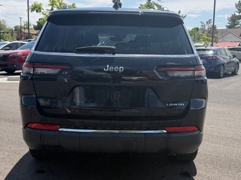 Used 2024 Jeep Grand Cherokee L Laredo RWD image 4