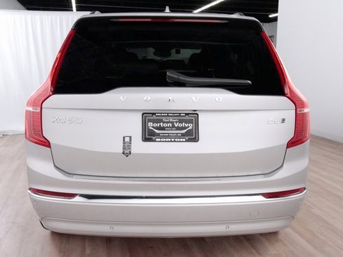 Certified 2025 Volvo XC90 B6 Plus w/ Protection Package Premier image 4