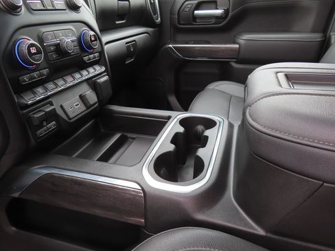 Used 2021 Chevrolet Silverado 2500 LTZ w/ LTZ Plus Package AWD/4WD image 25