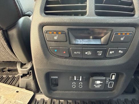 Used 2021 Honda Pilot Black Edition image 8