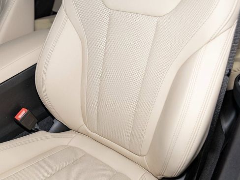 New 2026 BMW 330i xDrive Sedan AWD/4WD image 17