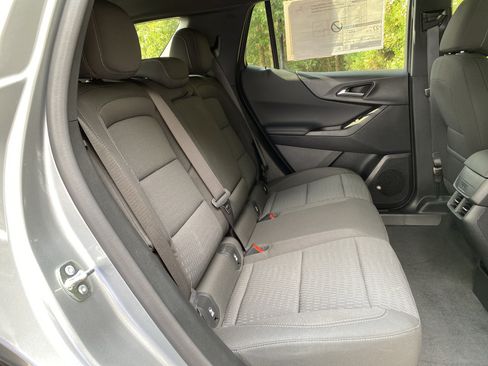 Used 2026 Chevrolet Equinox LT FWD image 35