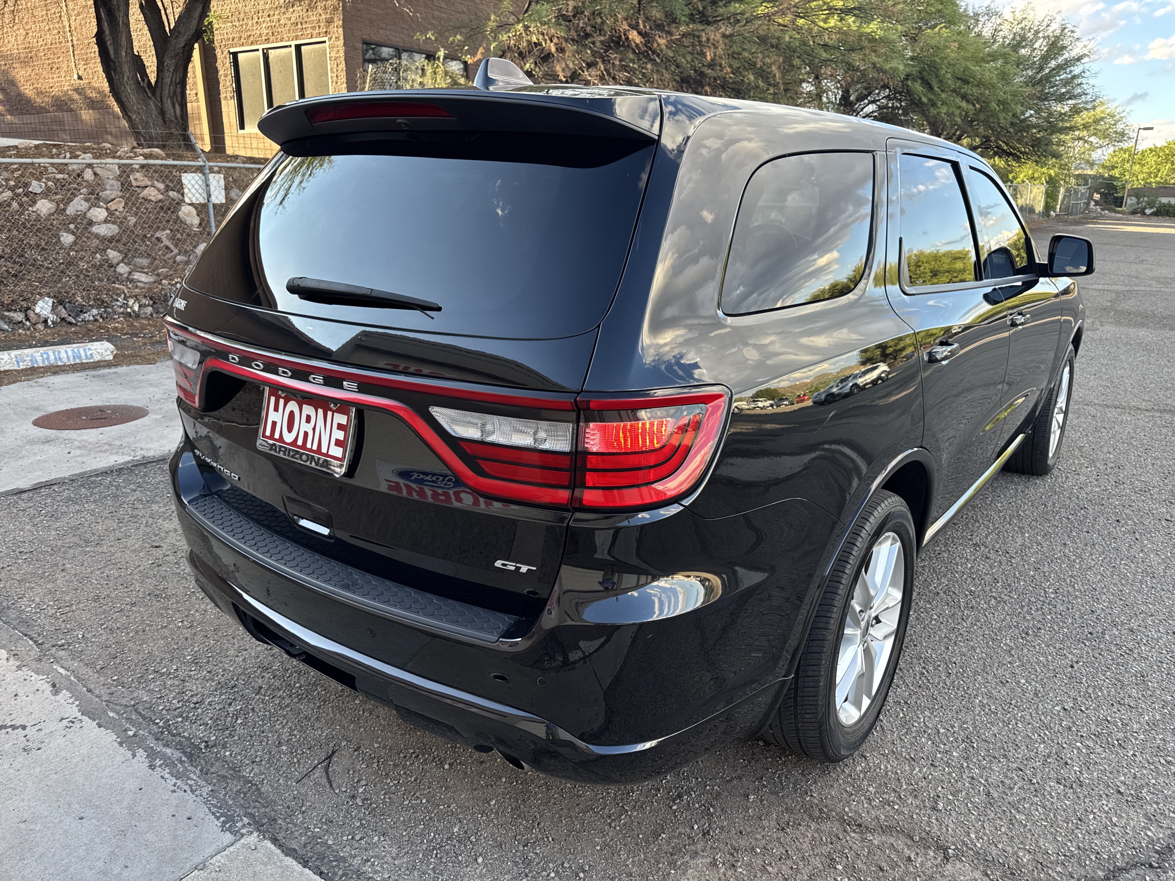 Used 2023 Dodge Durango GT RWD image 9