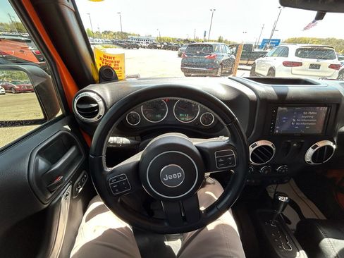Used 2012 Jeep Wrangler Sahara w/ Dual Top Group AWD/4WD image 24
