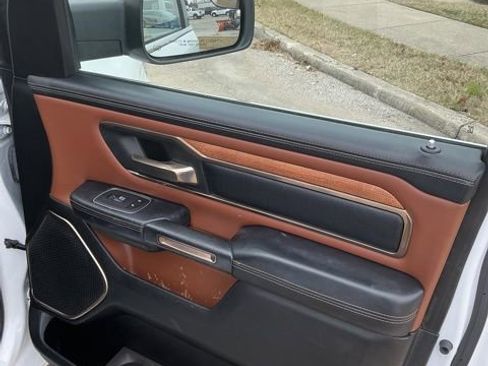 Used 2023 RAM 1500 Limited w/ Body Color Bumper Group image 7