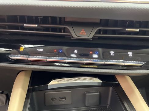 New 2026 Buick Envision Preferred AWD/4WD image 17