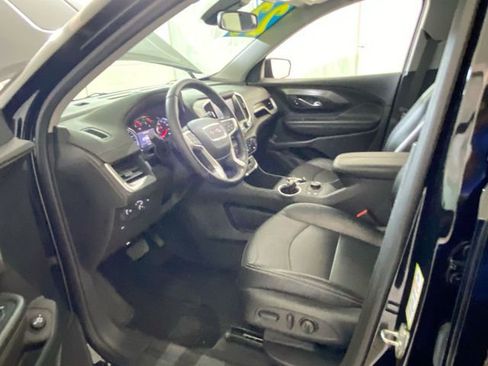 Used 2023 GMC Terrain SLT FWD image 27