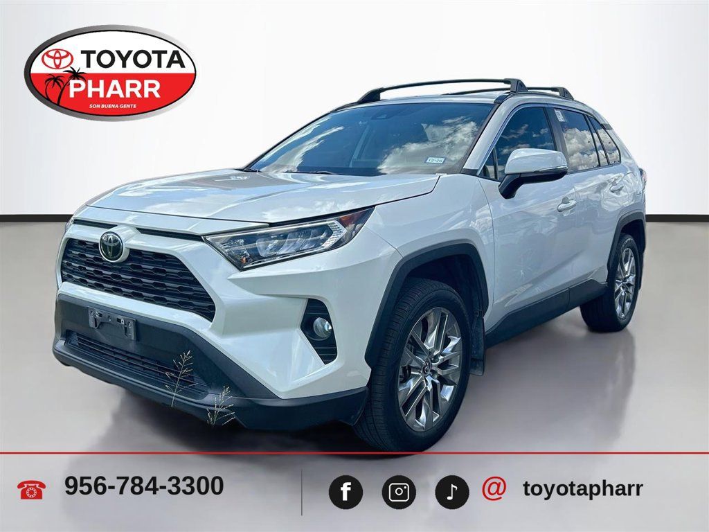 Used 2021 Toyota RAV4 XLE Premium FWD image 1