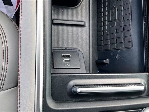 Used 2025 Ford Expedition Max Active AWD/4WD image 16